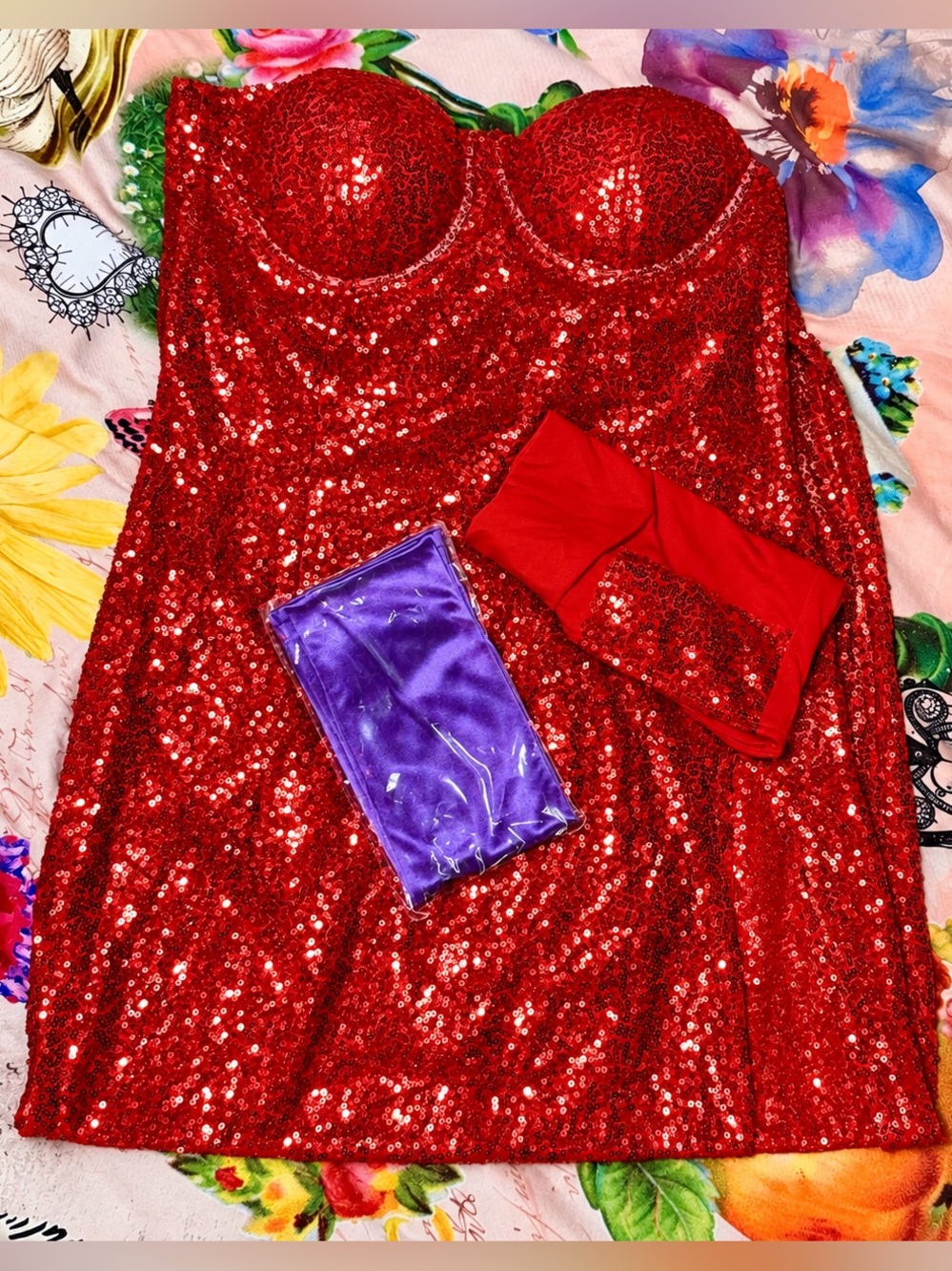Jessica Rabbit 2PC Red Sequin Dress & Matching Set Costume L & Purple Gloves - Picture 7 of 7